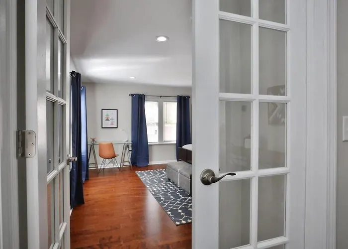 Сasa de vacaciones 4 Bedrooms Modern Interior Spacious