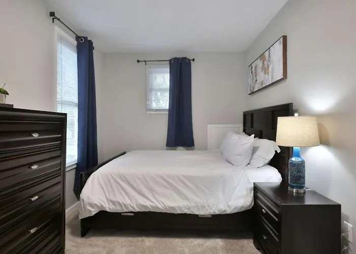Сasa de vacaciones 4 Bedrooms Modern Interior Spacious